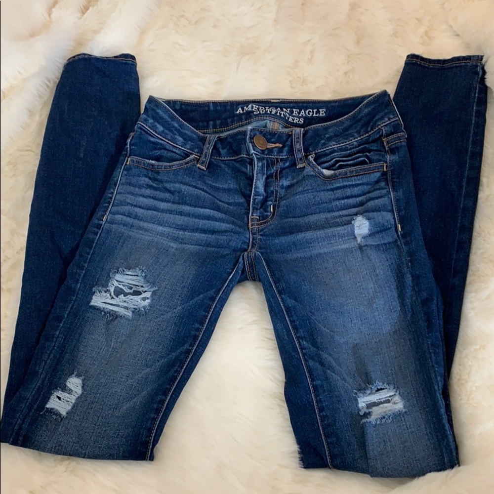 American Eagle Distressed Skinny Jeans size 0 long